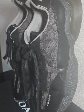 Coach Men’s Size 13D Black Gray Signature Low Top Sneakers